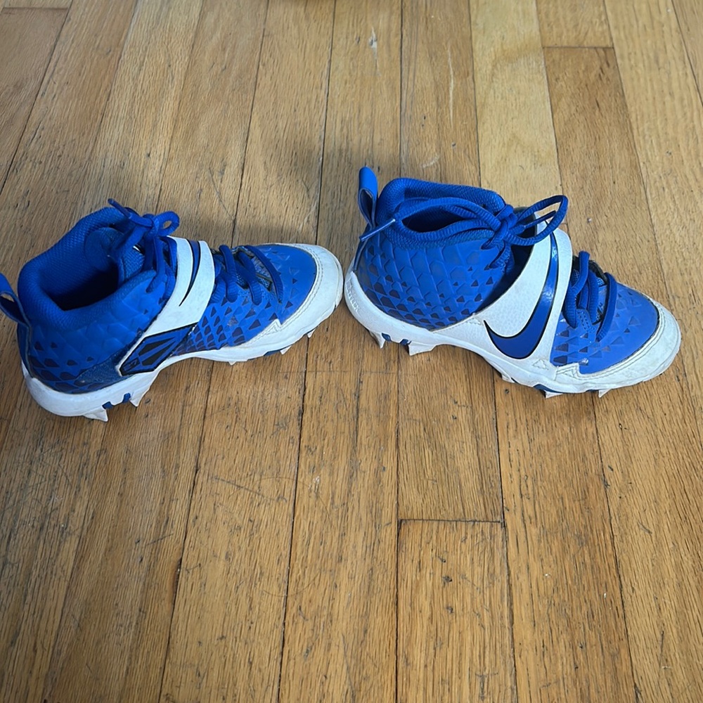 Boys Nike Fastflex baseball cleats